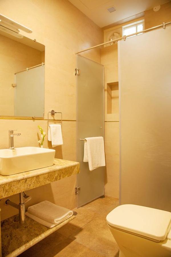 Bed and Breakfast The Ivy House Calcutta  Esterno foto