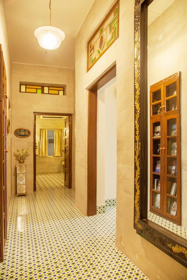 Bed and Breakfast The Ivy House Calcutta  Esterno foto